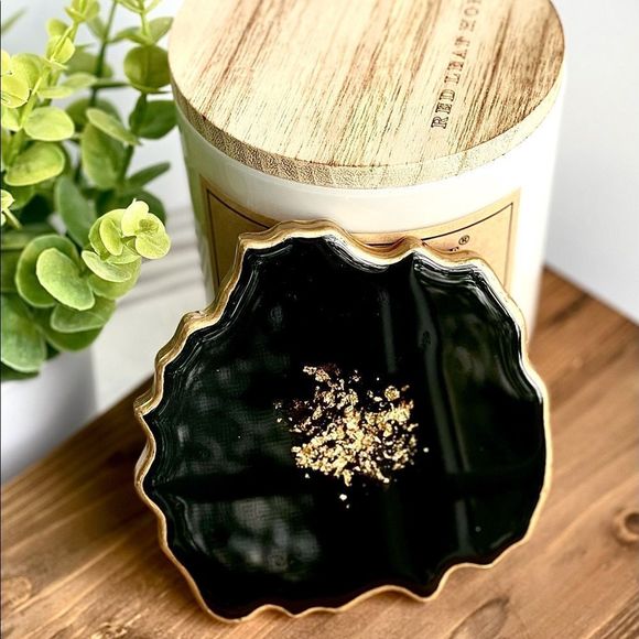 Resin Geode Coasters -- CUSTOM ORDERS ONLY - Picture 5 of 7